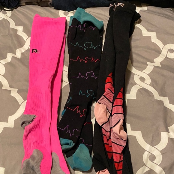 Compression Sock Set - Picture 3 of 3